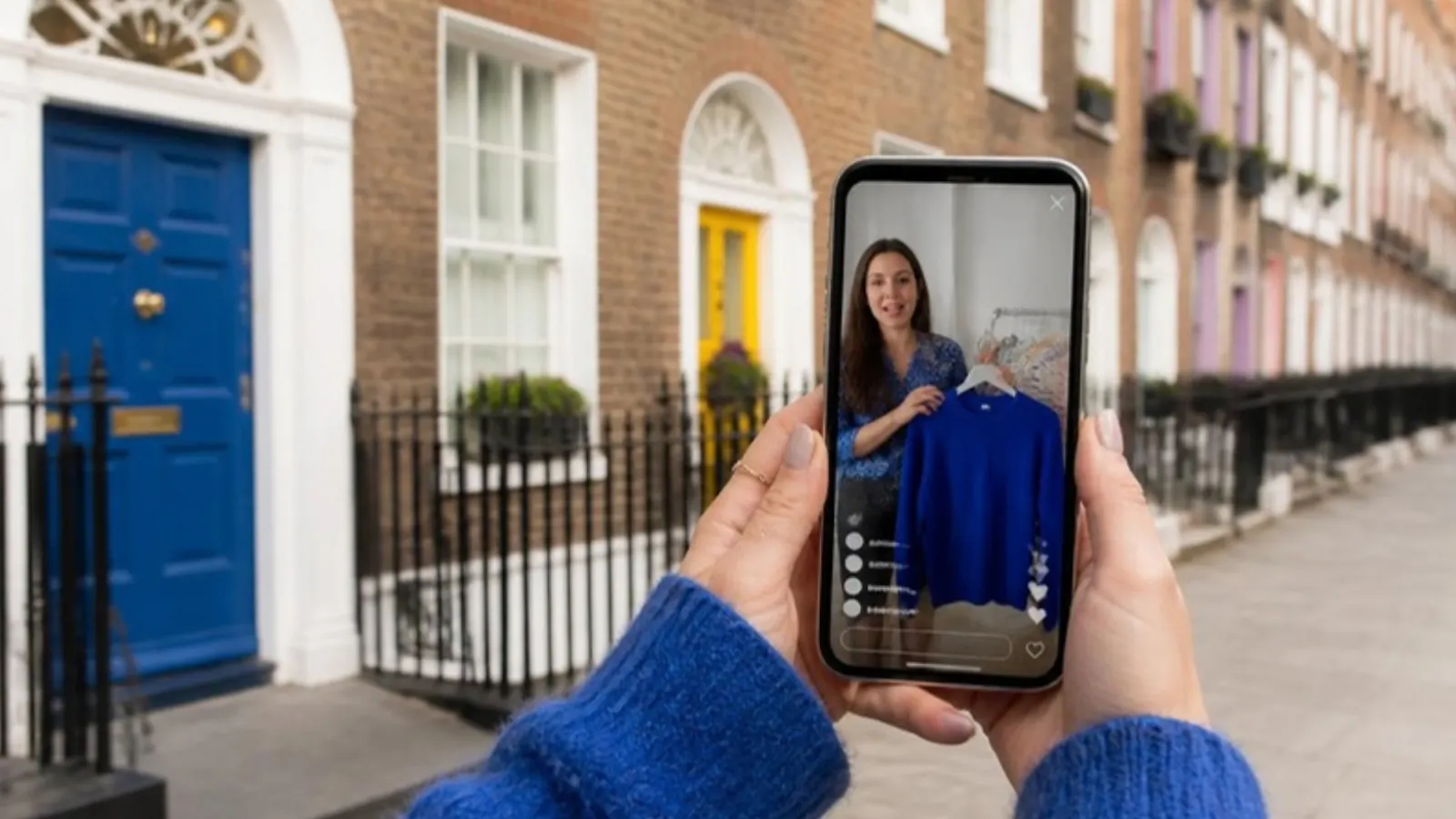 Phone showing a livestream on a Dublin street